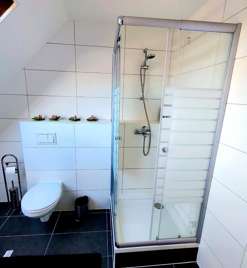 Moderne Wohnung In Ruhiger Lage Krefeld Bagian luar foto